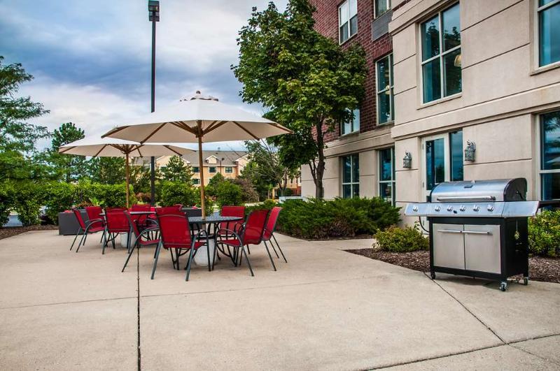 Towneplace Suites By Marriott Chicago Schaumburg Exteriör bild