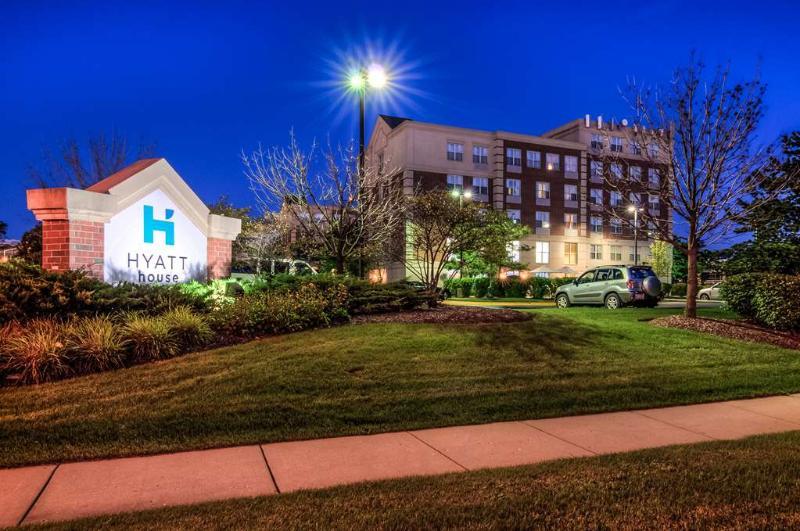Towneplace Suites By Marriott Chicago Schaumburg Exteriör bild